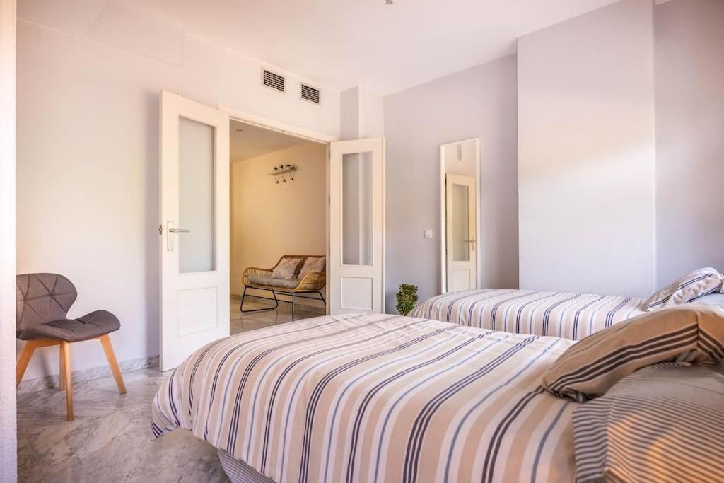 Apartamento Ronda De Triana 45 Siviglia Esterno foto
