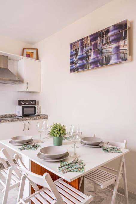 Apartamento Ronda De Triana 45 Siviglia Esterno foto