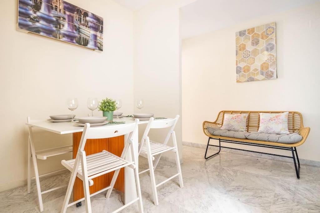 Apartamento Ronda De Triana 45 Siviglia Esterno foto